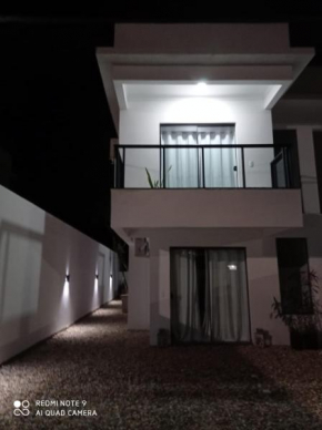 Casa geminada 2 no Mariscal